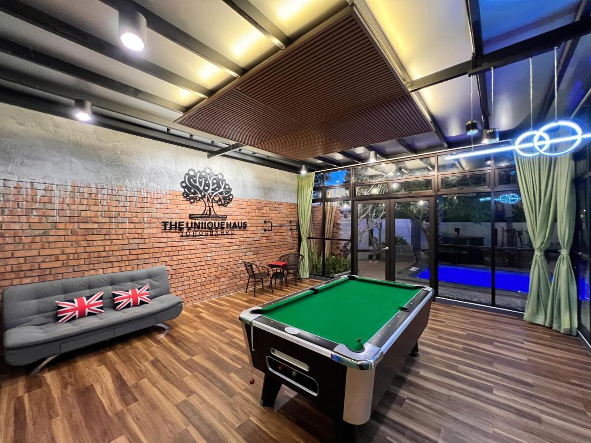 The Uniique Haus - Johor 1St Staycation Water Dining Experience Johor Bahru Bagian luar foto