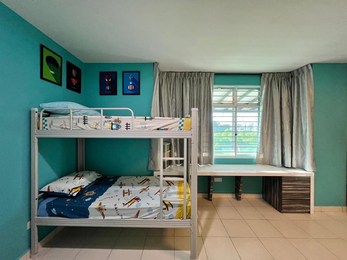 The Uniique Haus - Johor 1St Staycation Water Dining Experience Johor Bahru Bagian luar foto